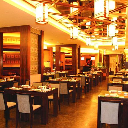 The Royal Marina Plaza Hotel Kanton Restaurant foto