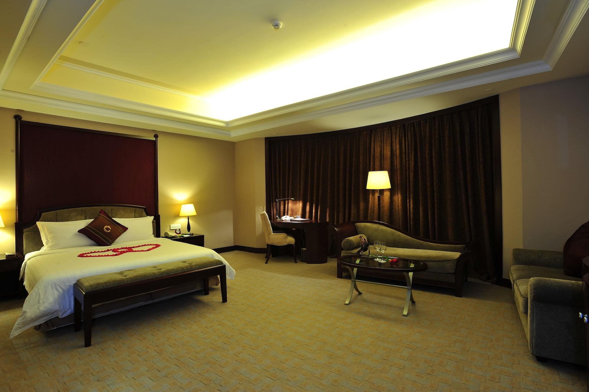The Royal Marina Plaza Hotel Kanton Exterior foto
