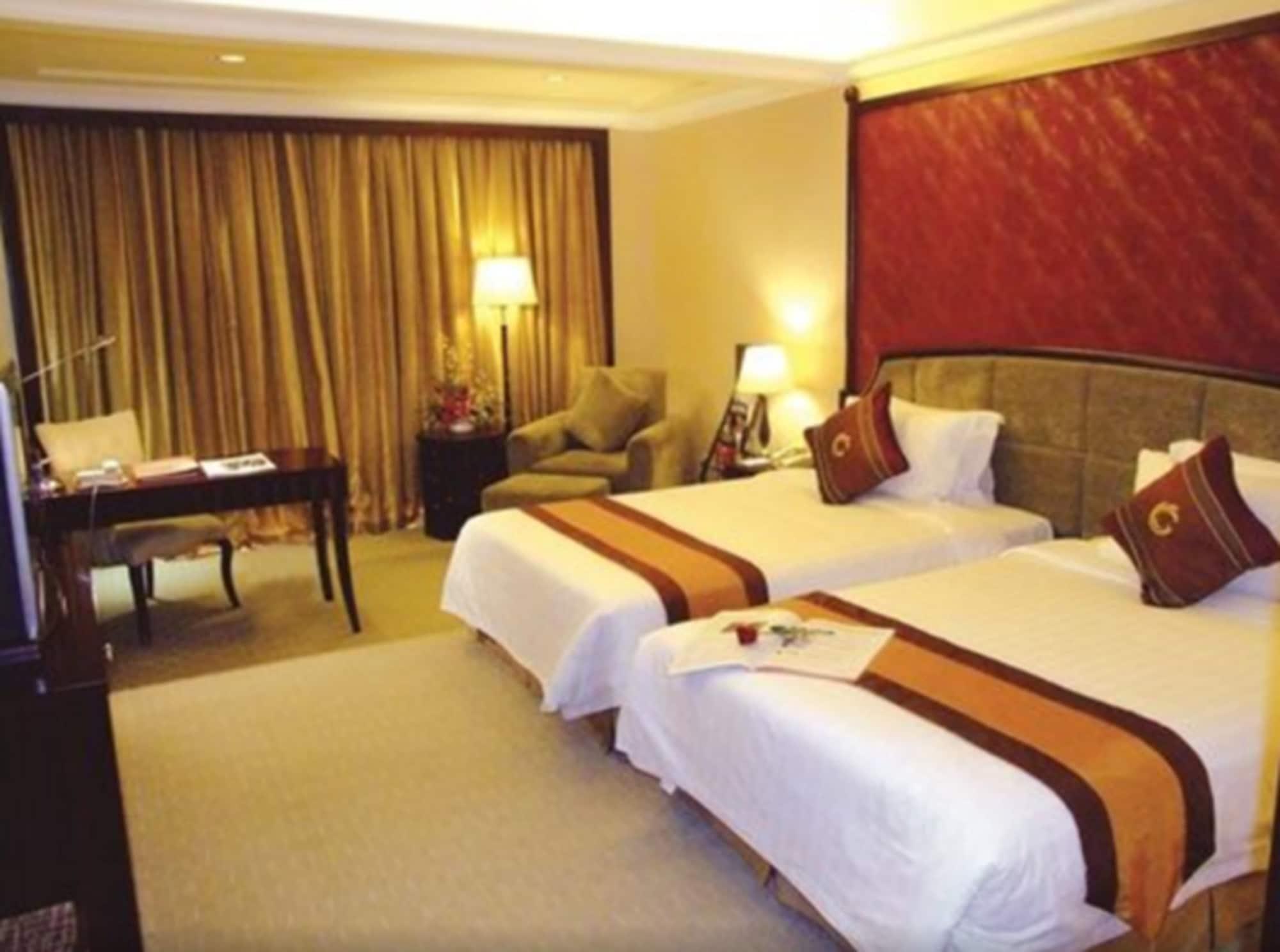 The Royal Marina Plaza Hotel Kanton Exterior foto