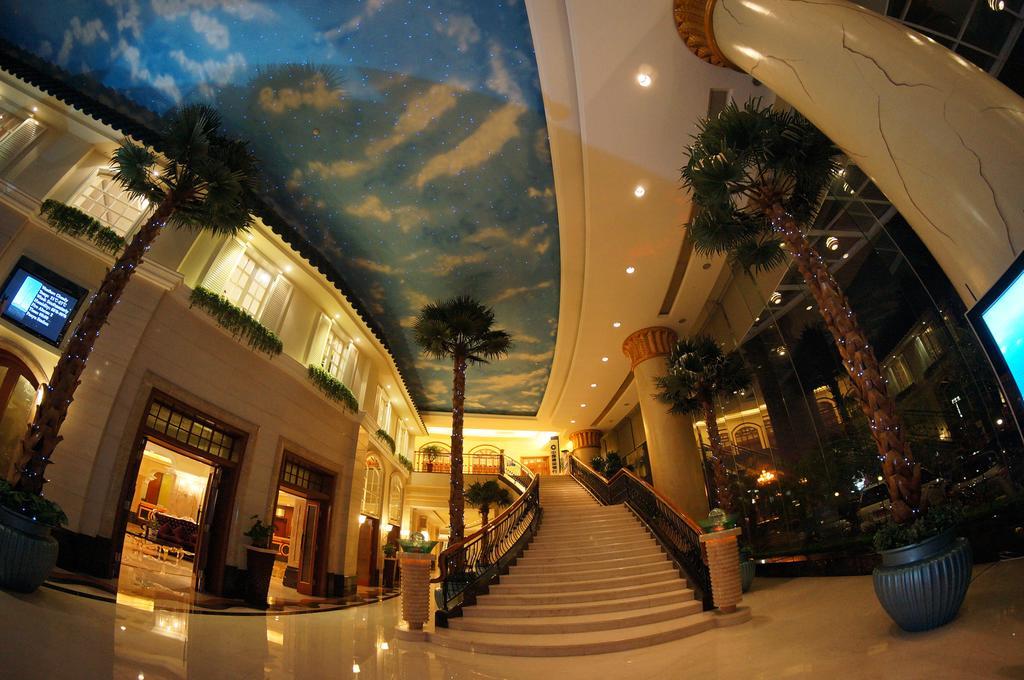 The Royal Marina Plaza Hotel Kanton Exterior foto