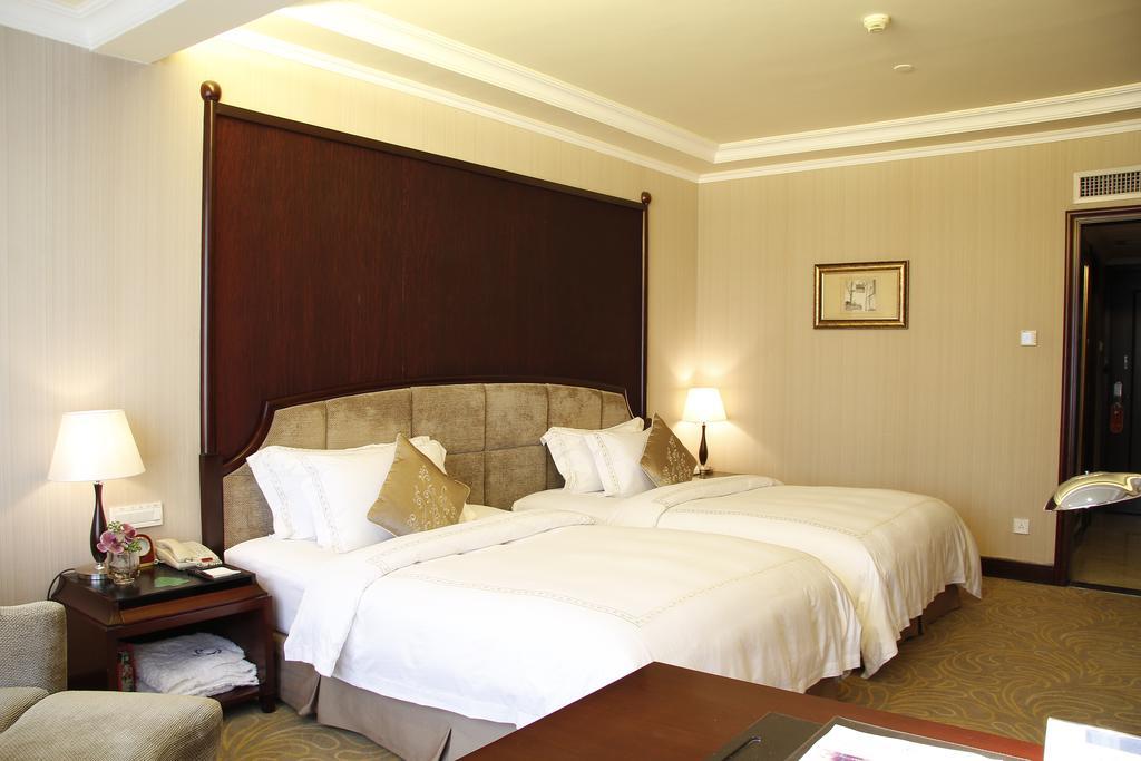 The Royal Marina Plaza Hotel Kanton Exterior foto