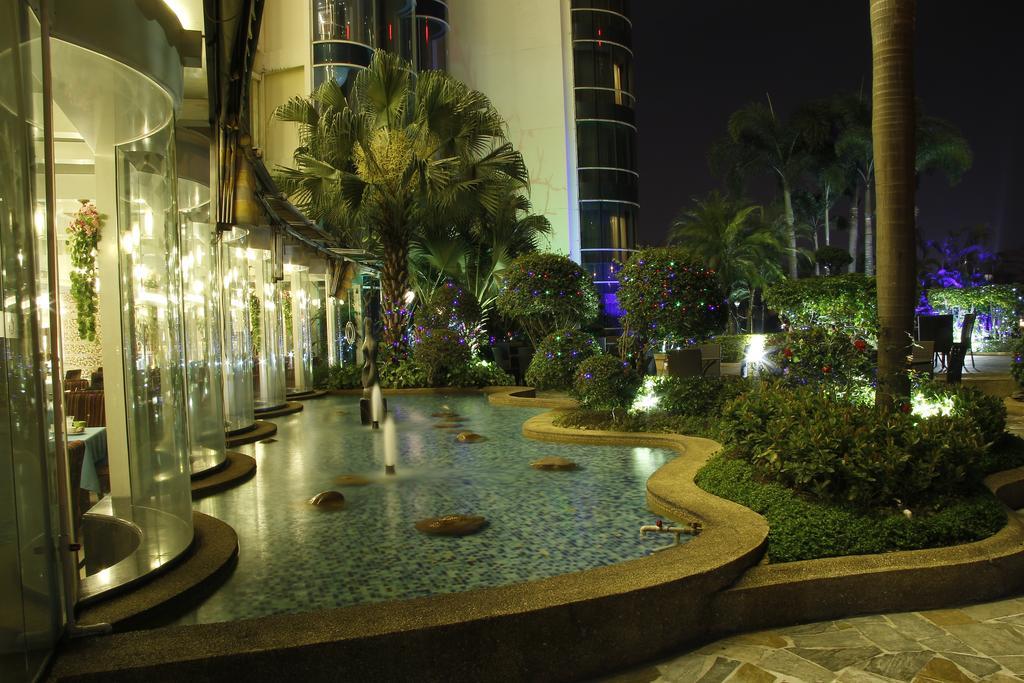 The Royal Marina Plaza Hotel Kanton Exterior foto
